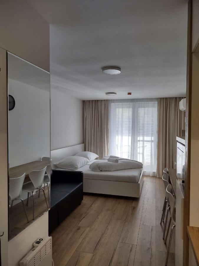Apartman Kyjev 2 Podhajska Bagian luar foto