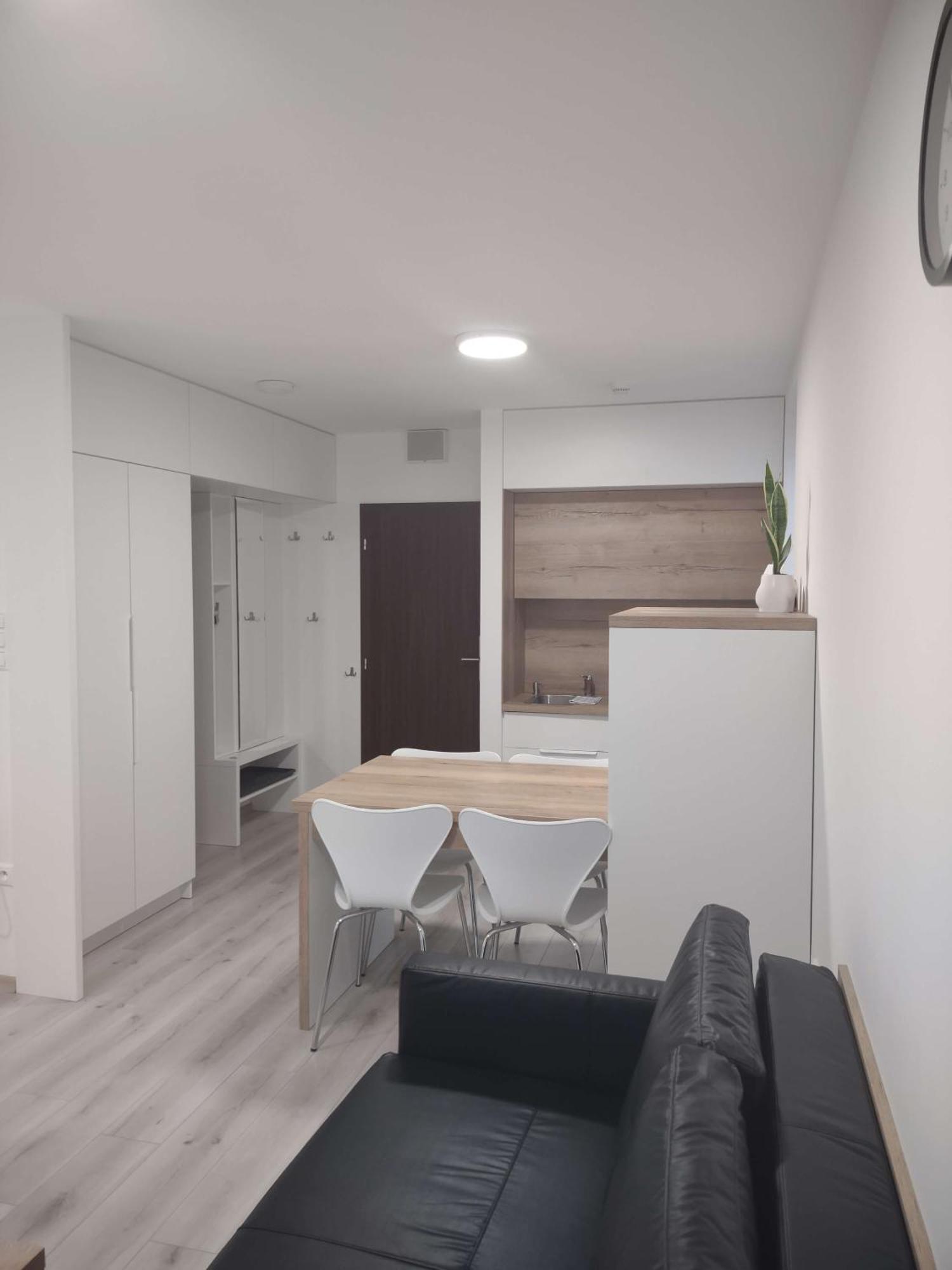 Apartman Kyjev 2 Podhajska Bagian luar foto